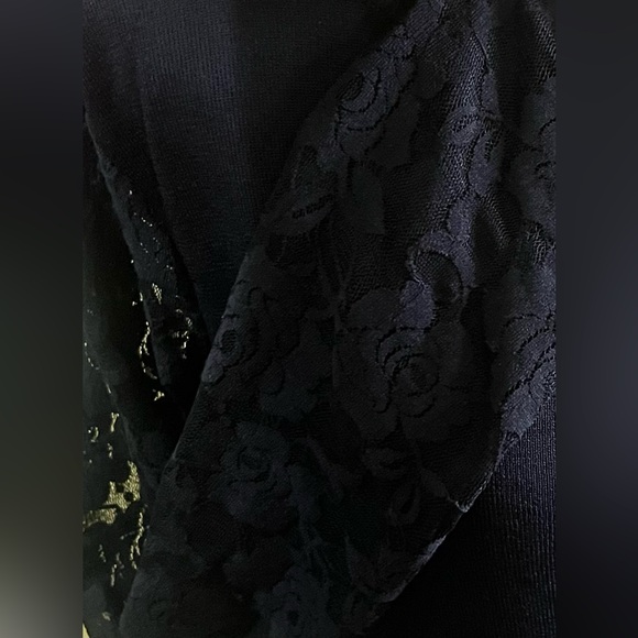 Peter Nygard Black Sweater w/ Lace On the Arms!! - Picture 6 of 12